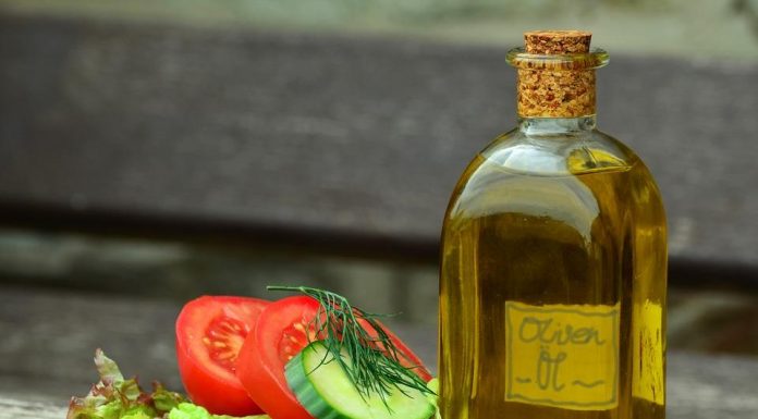 Il existe des huiles qui ont moins de graisses que d'autres et qui sont meilleures que d'autre pour sa santé.