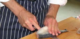 Le hareng est un poisson gras.